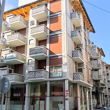 Splendido Vicino Metro * Turin